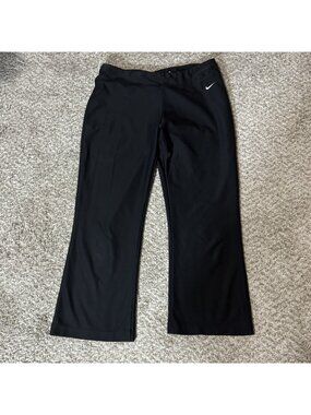 Nike Activewear Pants Women's Size S Fit Dry Black Flare Leg Yoga Gym Workout